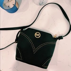 MK crossbody/shoulder bag with gold hard wear